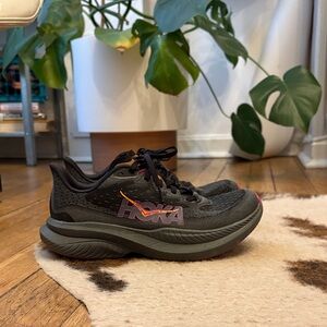 Hoka Mach 6 Black Running Shoes